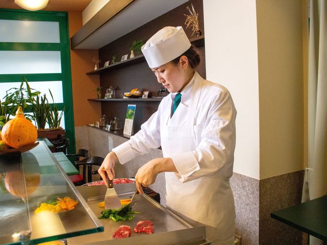 ディナーバイキング ※料理は一例です。季節や仕入れ等により変更する場合がございます。_ホテルコンチネンタル府中