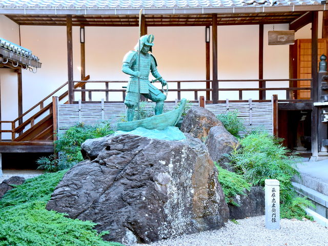 歴史深い長善寺を訪れる_バンブーツアー