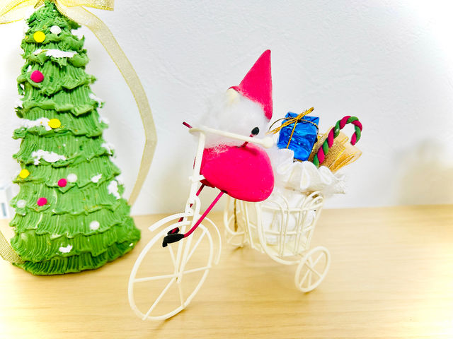 サンタクロースを作ろう!プレゼントは副資材でお好きにアレンジしてください_あとりえねんど(atelier nend)