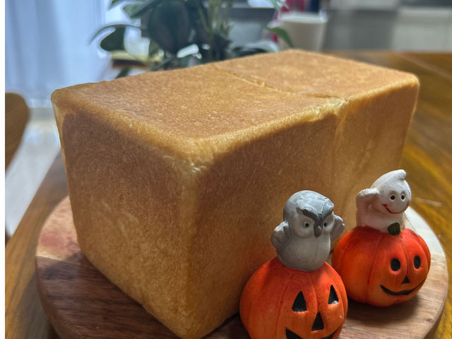 焼いたパンは撮影タイム!是非記念に写真撮ってくださいね!_glamorousパン教室