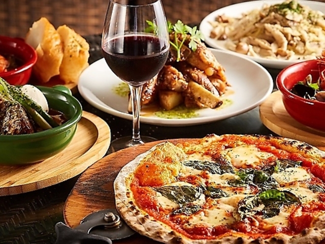 Pizza & Italian Bar Coby コビー 北谷店の写真1