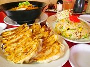 赤玉ラーメン 枚方店の写真1
