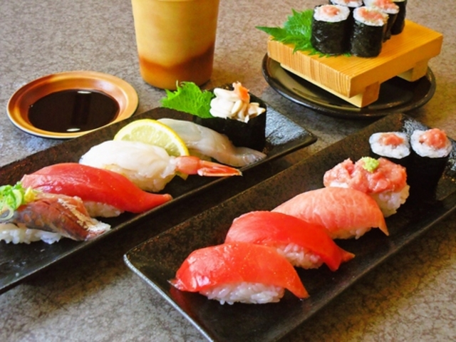 すし遊館 新倉敷店の写真1