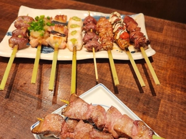 炭火串焼き げんき屋 代々木店の写真1