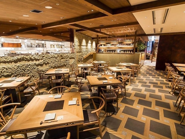 Dynamic Kitchen & Bar 響 中之島フェスティバルプラザ店の写真1