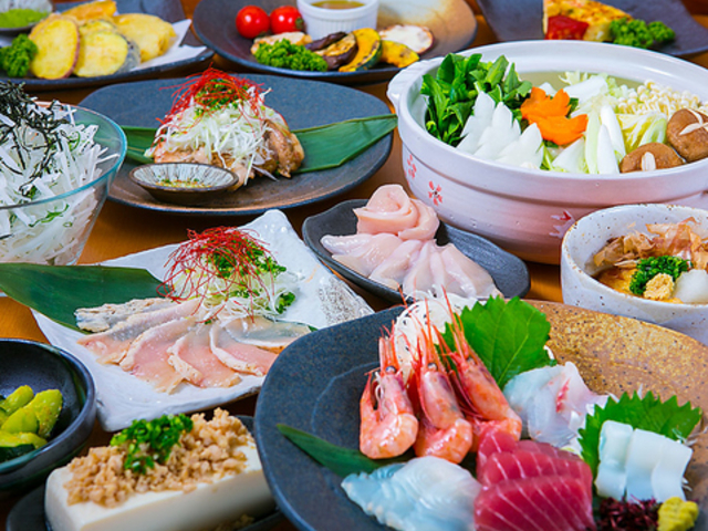 ダイニング居酒屋 神戸 鶏バルの写真1