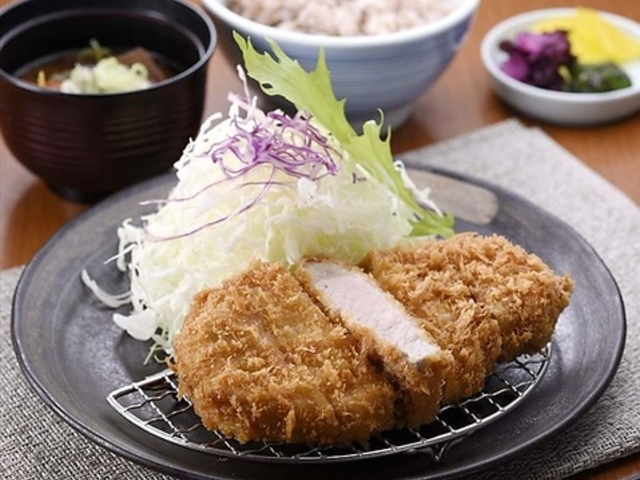 とんかつ マ メゾン 長久手店の写真1