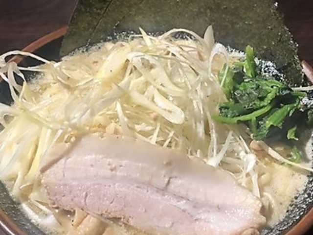 横濱家系ラーメン前田家の写真1