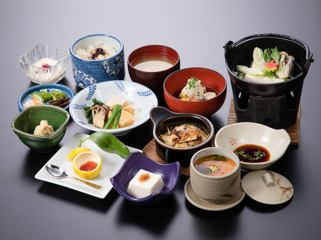 とうふ料理・宿坊 古宮