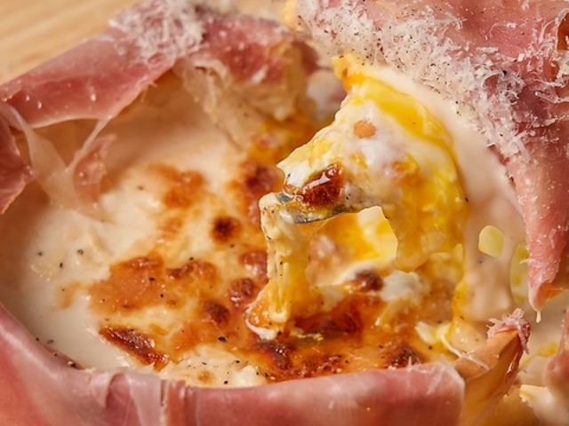 原価ビストロ チーズプラス 草津の写真1