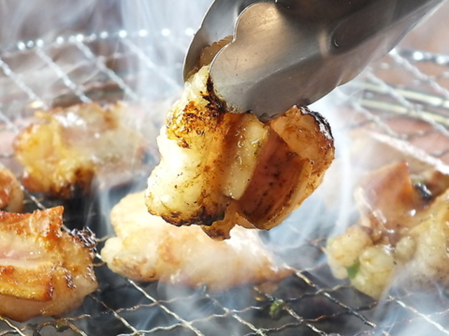 美味しい赤身と最高級ホルモン スーパーホルモン松山大街道中央店の写真1