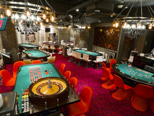 アミューズメントカジノ ジクー(JiQoo) 伊勢佐木長者町店の写真1