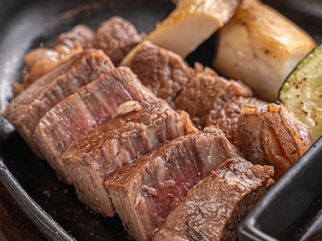 鉄板ダイニング Prime Ribの写真1