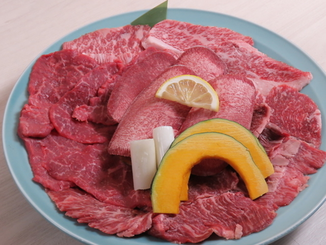 焼肉ほるもん いさむの写真1
