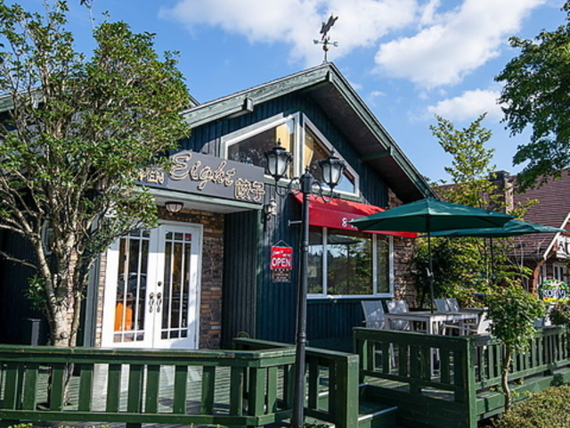 8餃子 那須街道本店の写真1