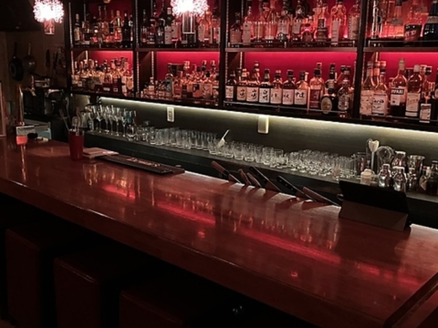 BAR Red Tails バーレッドテイルズの写真1