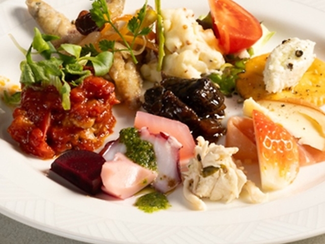 Trattoria YOSORO トラットリア ヨーソロの写真1