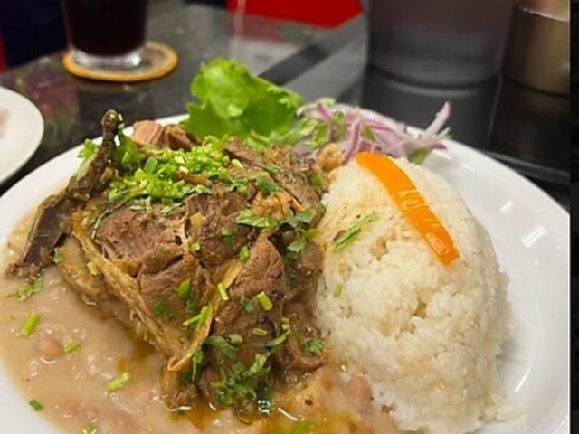 El Pechugon エルペチュゴンの写真1