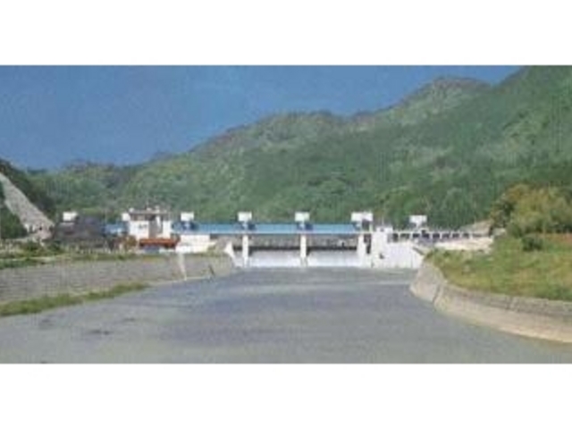 湯の原ダムの写真1