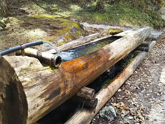 「信州の名水・秘水」 阿寺渓谷「美顔水」の写真1