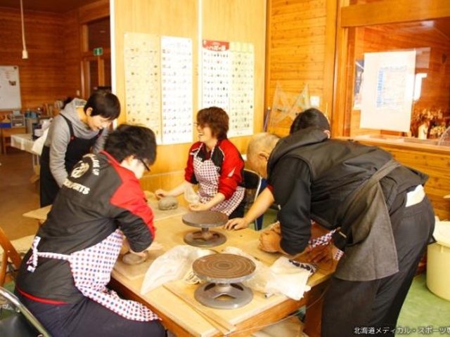 北海道メディカル・スポーツ専門学校_陶芸教室