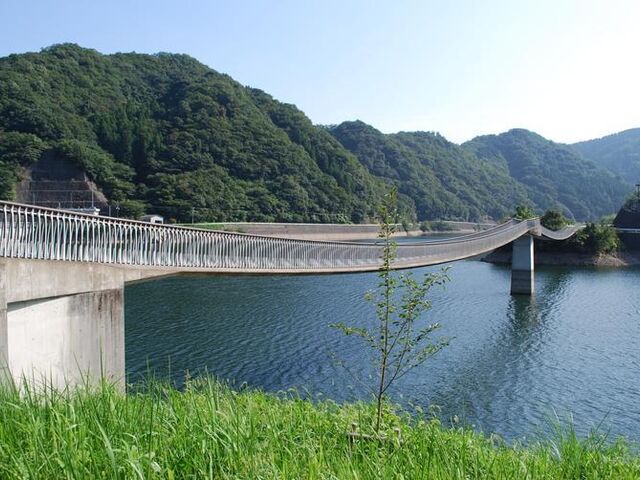 香下ダム・吊り橋の写真1