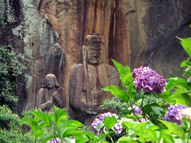普光寺・普光寺磨崖仏