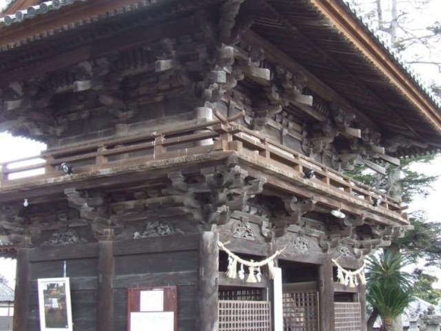 若宮八幡社楼門の写真1