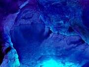 稲積水中鍾乳洞「テントサウナ」の写真2