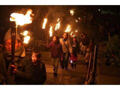 摩文仁・火と鐘のまつりの写真1