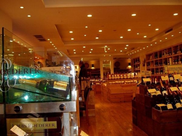 ワインショップ・エノテカ 広尾本店