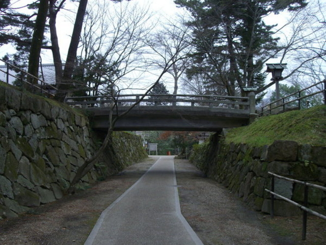 丹波亀山城跡