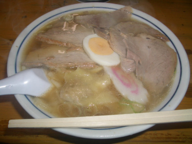 チャーシューワンタンメン。_富士屋 古川本店