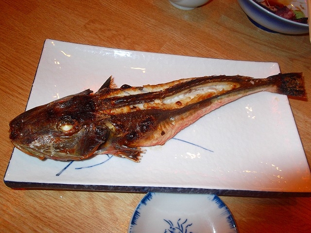 単品注文ならではの「できたて焼魚」_まるは本館