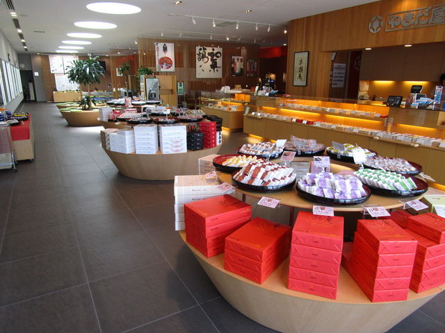 菓子販売店舗_やまだ屋 おおのファクトリー