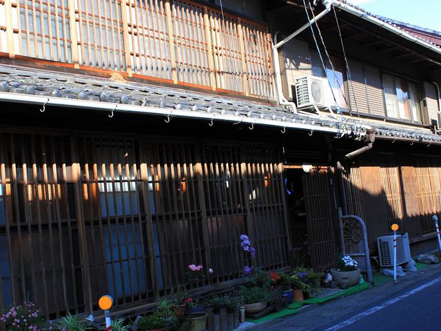 御油の町並