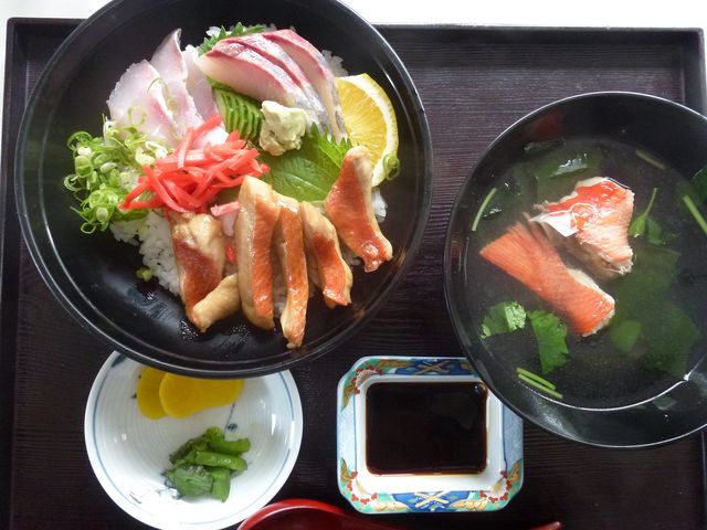 キンメ丼 お吸い物とセット_レストラン明星