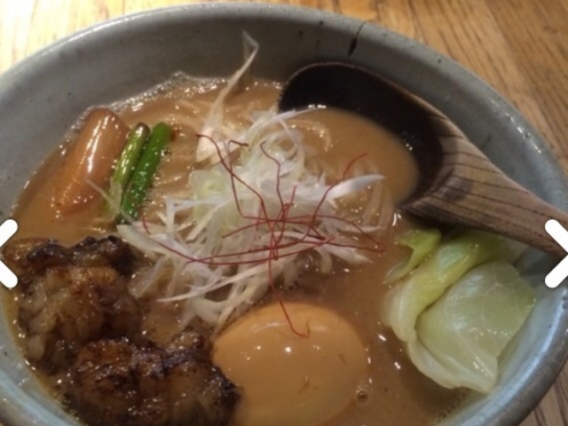 味玉もつラーメン900円_和醸良麺 すがり