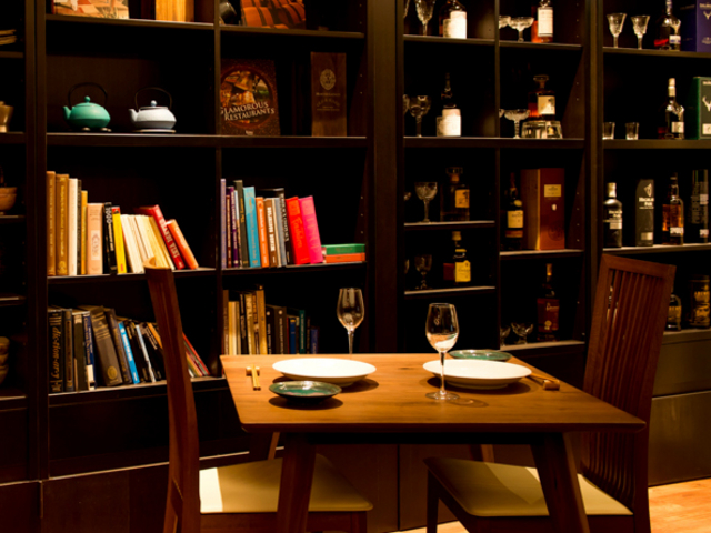 テーブル席_The Cellar KYOTO