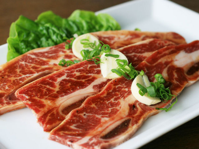 骨の周りが美味い!骨付きカルビ_焼家