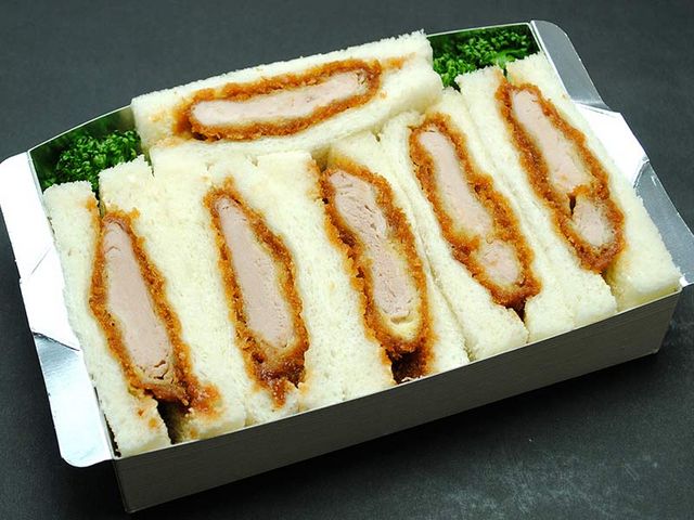 ヒレカツサンド6個 … 1,080円_とんかつ錦