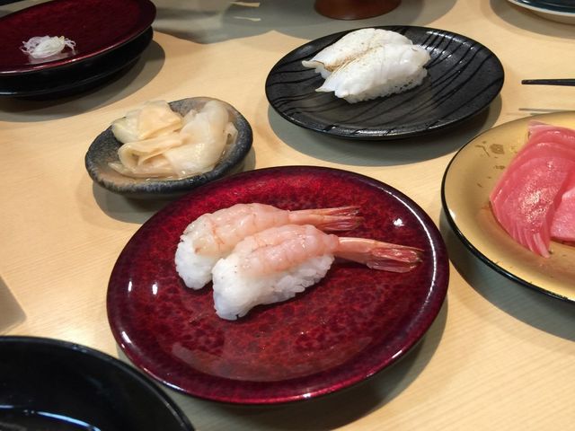 回転寿し本陣DINING