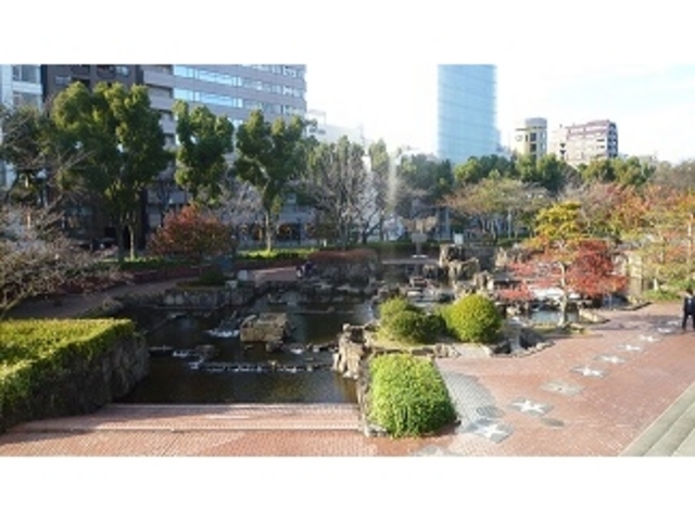 静かなたたずまいのロスアンゼルス広場_久屋大通公園