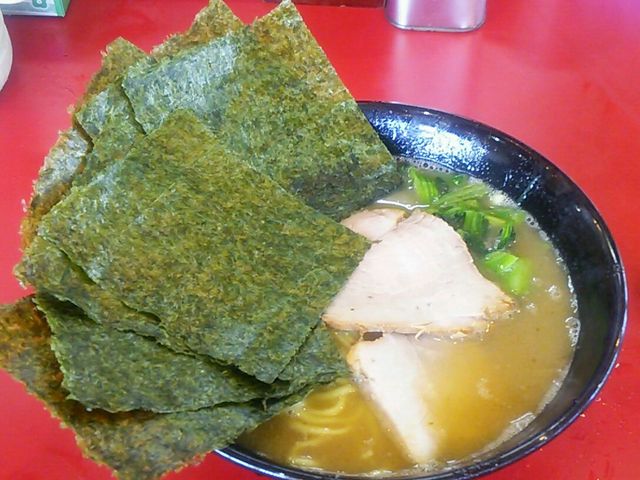 海苔が圧巻_ラーメン杉田家 千葉店
