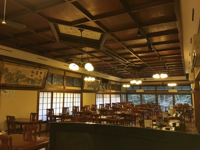 塔の沢 一の湯本館
