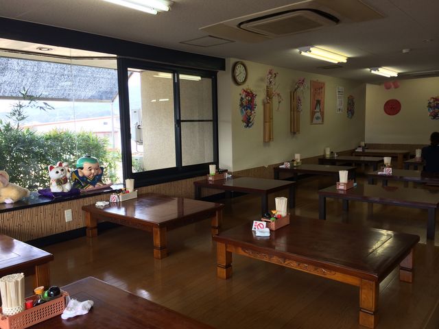 店内_セルフうどん とんぼ