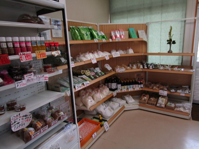 店内_福富物産しゃくなげ館