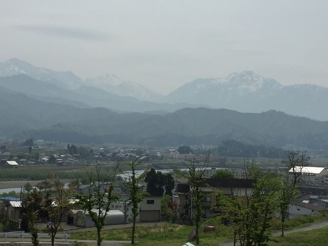 越後三山が見えます。_小出スキー場