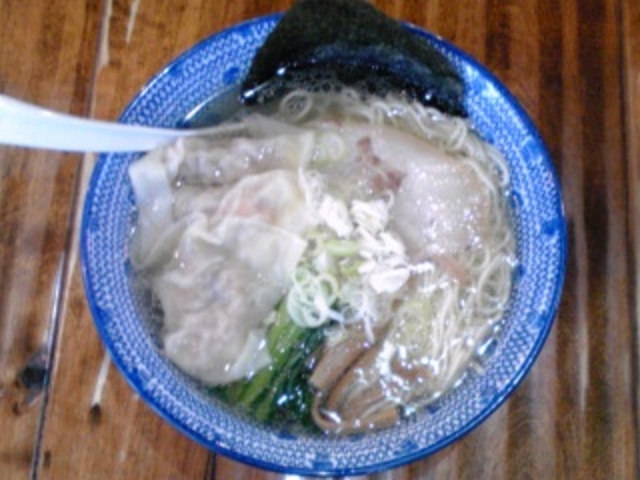 エビワンタン麺(塩):780円+麺大盛:50円(各税込)_錦秋田本店