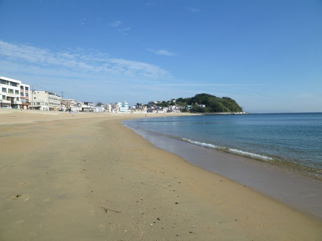 弓型の砂浜_篠島
